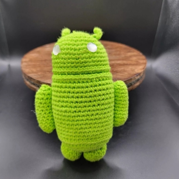 Google Plush Android Robot Green Crochet  Stuffed Animal - Picture 1 of 2